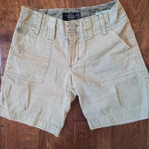 Sanctuary Clothing 100% Cotton Green Shorts Size 24